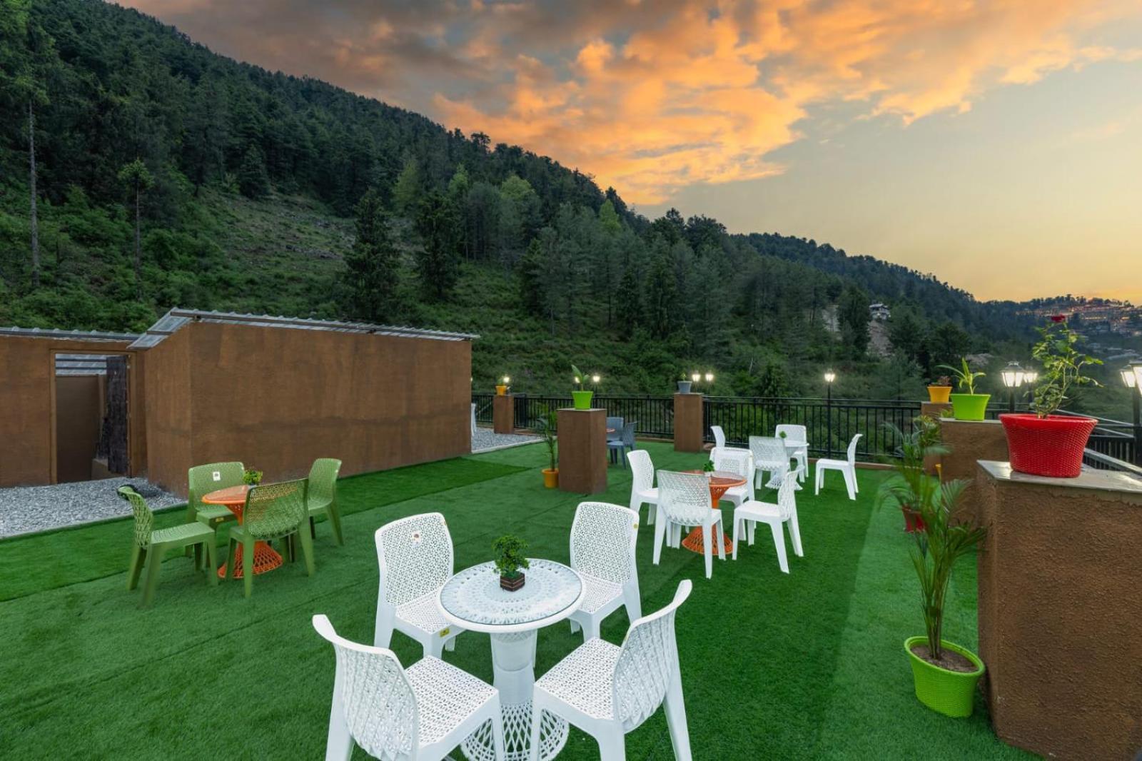 The Nature Dreams I Vacations I Conference I Mice I Family Events I Open Air Terrace I Sky Bonfire I Kufri By Exotic Stays Шимла Екстериор снимка